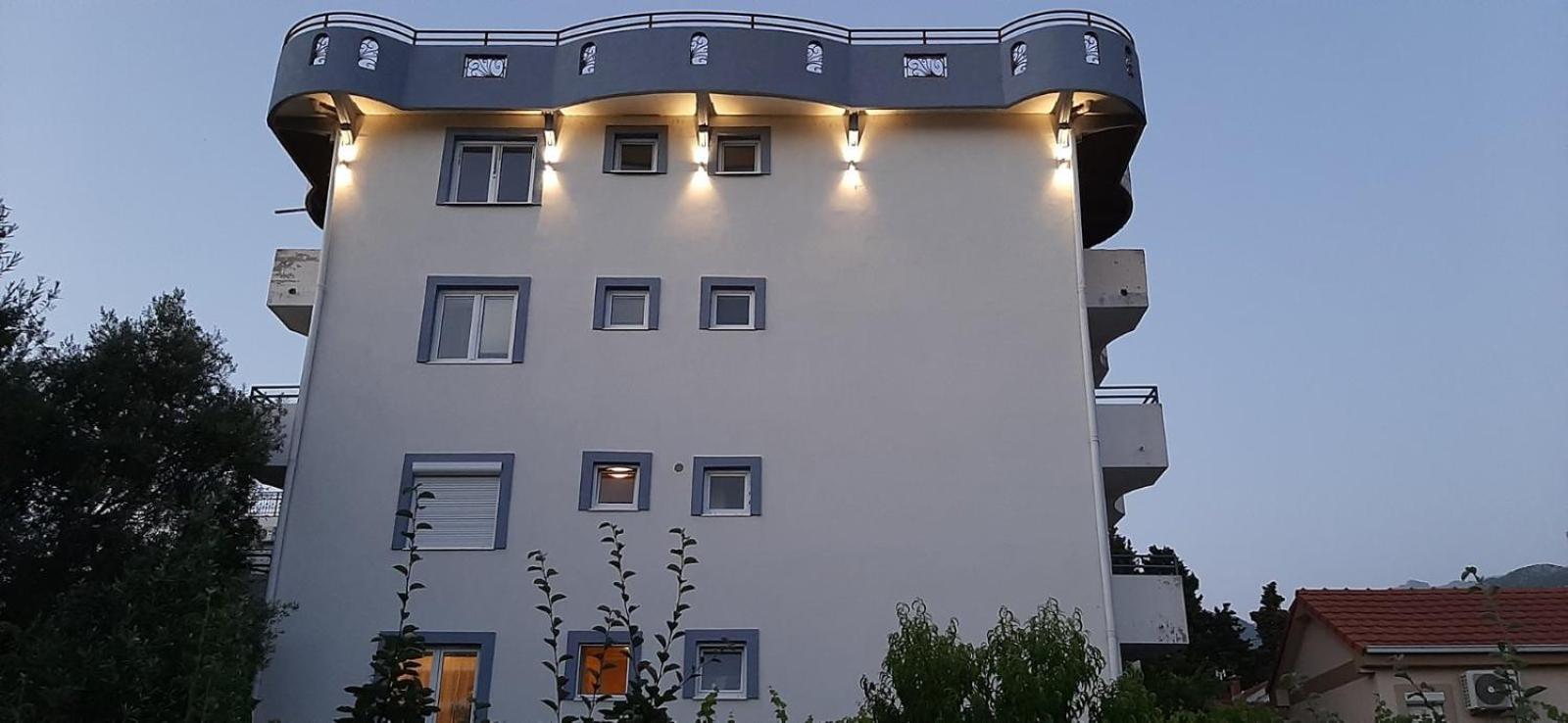 Rooms & Apartments Anka Bar Exterior photo